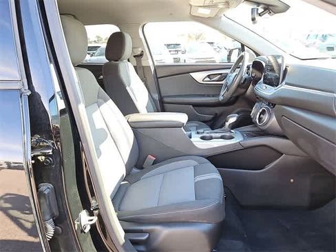 Certified 2023 Chevrolet Blazer LT w/ Convenience Package image 32