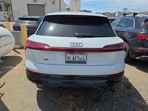 Used 2024 Audi Q8 e-tron Premium Plus AWD/4WD image 6