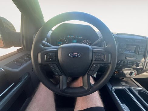 Used 2016 Ford F150 XLT image 9