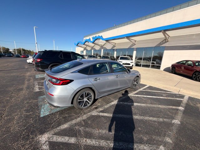 Used 2024 Honda Civic LX image 3