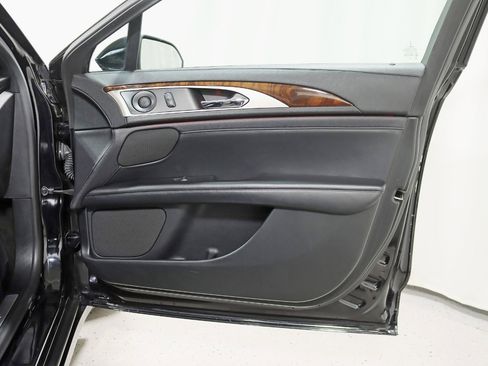 Used 2020 Lincoln MKZ Reserve w/ Monochromatic Package image 32