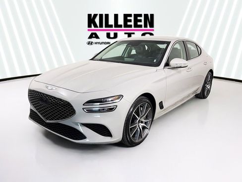 Used 2026 Genesis G70 2.5T image 3