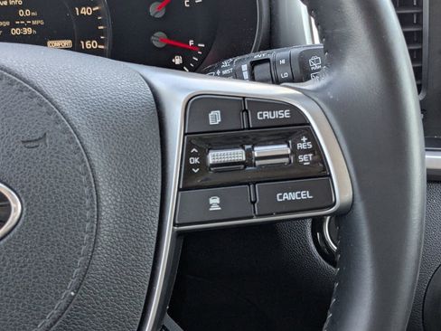 Used 2019 Kia Sorento EX image 24