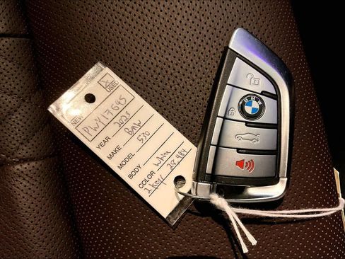 Used 2023 BMW 530i xDrive w/ Premium Package AWD/4WD image 14