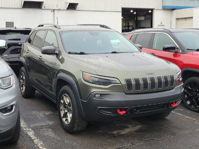 Used 2021 Jeep Cherokee Trailhawk AWD/4WD image 2