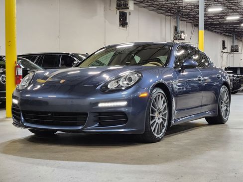 Used 2014 Porsche Panamera 4 image 5