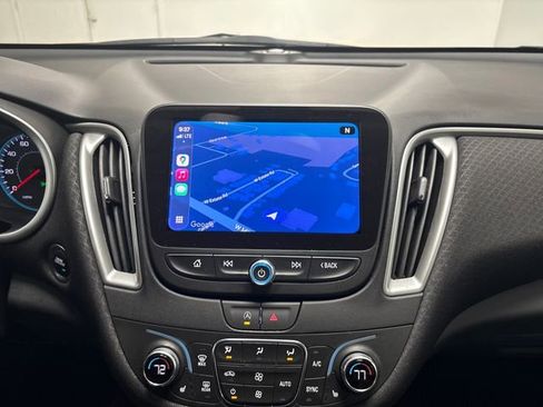 Used 2022 Chevrolet Malibu LT image 52