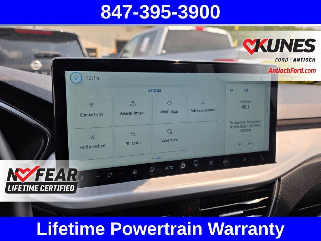 Certified 2025 Ford Escape Platinum AWD/4WD image 55