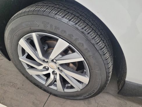 Used 2022 Chevrolet Equinox Premier image 31