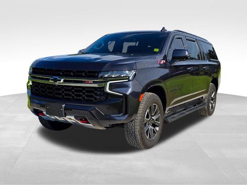 Used 2022 Chevrolet Suburban Z71 w/ Luxury Package AWD/4WD image 19