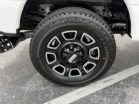New 2026 Ford F250 Platinum AWD/4WD image 32
