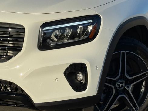 New 2026 Mercedes-Benz GLB 250 image 3