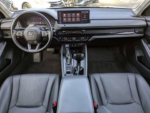 Used 2023 Honda Accord Touring image 13