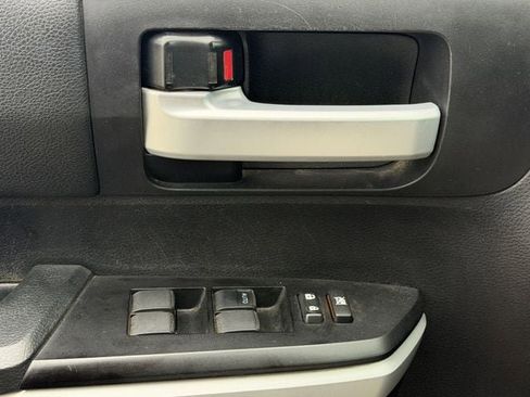 Used 2020 Toyota Tundra SR5 AWD/4WD image 23