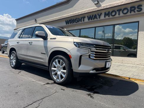Used 2022 Chevrolet Tahoe High Country AWD/4WD image 1