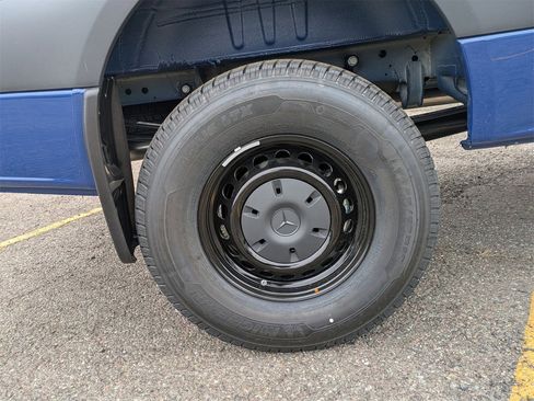 New 2025 Mercedes-Benz Sprinter 2500 image 13