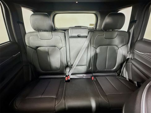 New 2025 Jeep Grand Cherokee Overland w/ Luxury Tech Group IV image 10