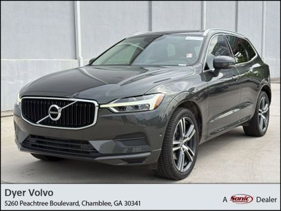 Used 2019 Volvo XC60 T5 Momentum w/ Premium Package