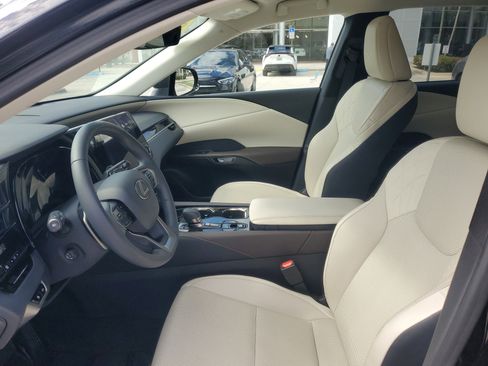 Used 2023 Lexus RX 350 RX 350 w/ Accessory Package (Z1) image 16