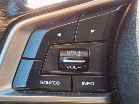 Used 2024 Subaru Forester Premium image 27