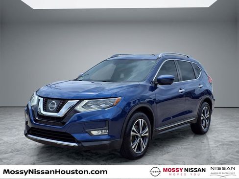 Used 2017 Nissan Rogue SL w/ SL Premium Package FWD image 4