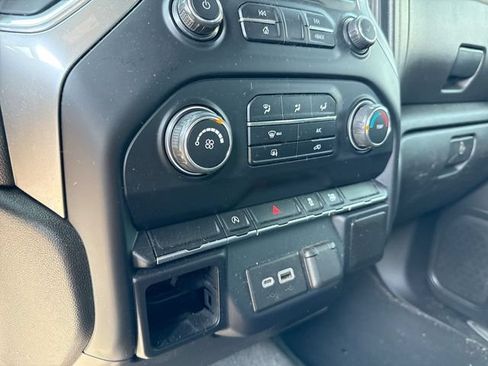 Used 2020 Chevrolet Silverado 1500 LT AWD/4WD image 13