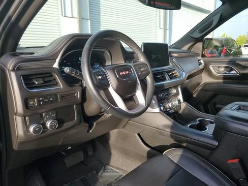 Used 2023 GMC Yukon XL SLT RWD image 19