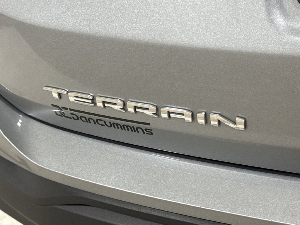 Used 2024 GMC Terrain SLE AWD/4WD image 25