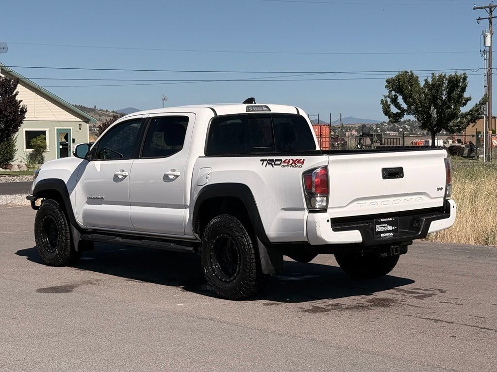 Used 2021 Toyota Tacoma TRD Off-Road w/ TRD Premium Off Road Package AWD/4WD image 4