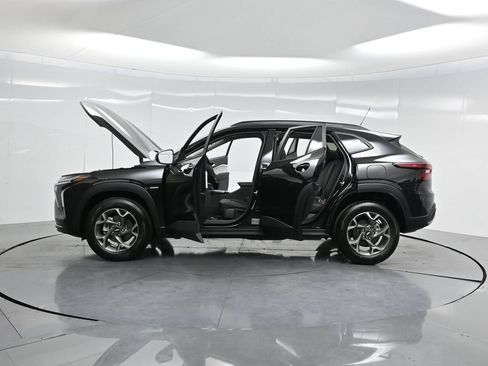 Used 2026 Chevrolet Trax LT w/ Sunroof Package FWD image 58