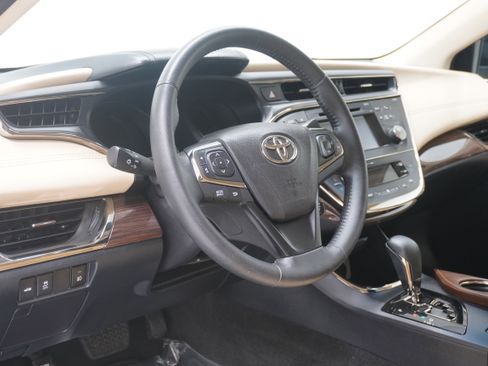 Used 2015 Toyota Avalon XLE FWD image 10