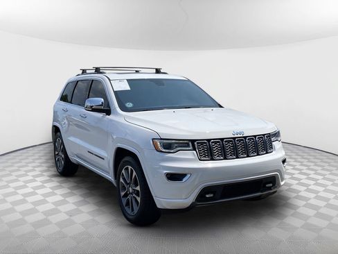 Used 2018 Jeep Grand Cherokee Overland RWD image 2