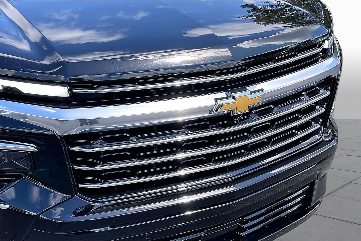 Used 2025 Chevrolet Traverse High Country w/ LPO, Floor Liner Package FWD image 86