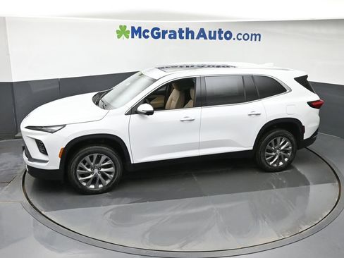New 2026 Buick Enclave Preferred w/ Power Package image 18