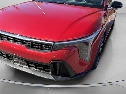 New 2026 Kia K4 GT-Line image 3