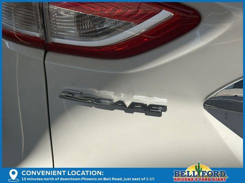 Used 2015 Ford Escape Titanium FWD image 11