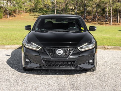 Used 2023 Nissan Maxima SR w/ Sport Mat Group image 2