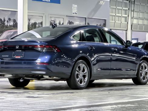 Used 2024 Honda Accord EX image 8
