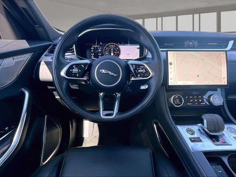 Used 2023 Jaguar F-PACE S AWD/4WD image 5