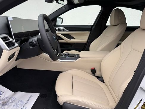Used 2025 BMW i4 xDrive40i w/ Premium Package image 10