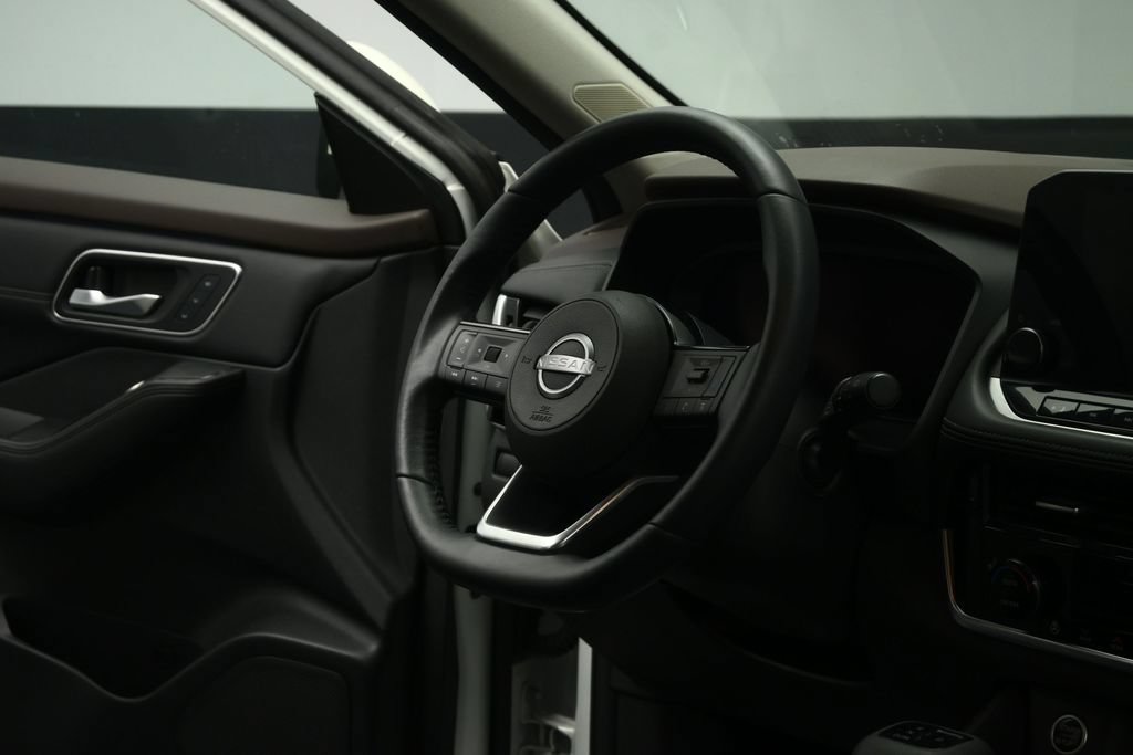 Used 2023 Nissan Rogue Platinum w/ Platinum Premium Package AWD/4WD image 66