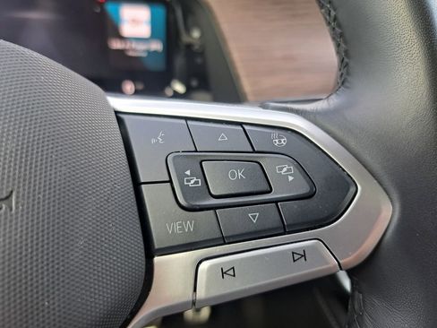 Used 2025 Volkswagen Atlas SEL Premium R-Line image 13