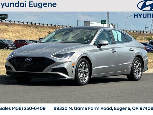 Used 2021 Hyundai Sonata SEL w/ Convenience Package FWD image 9