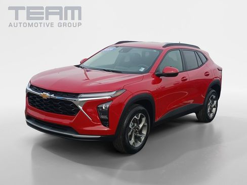 New 2026 Chevrolet Trax LT w/ Driver Confidence Package image 3