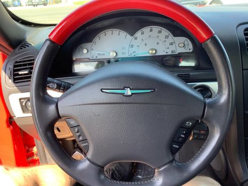 Used 2002 Ford Thunderbird Deluxe image 38