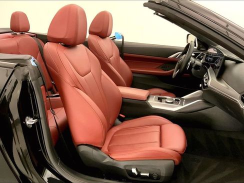 Certified 2024 BMW 430i xDrive Convertible w/ M Sport Package AWD/4WD image 6