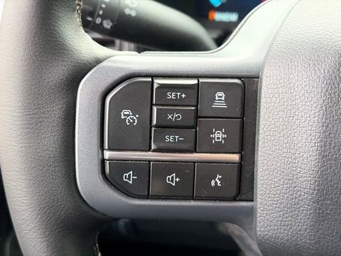 Used 2025 Ford F350 Lariat w/ Lariat Ultimate Package image 18