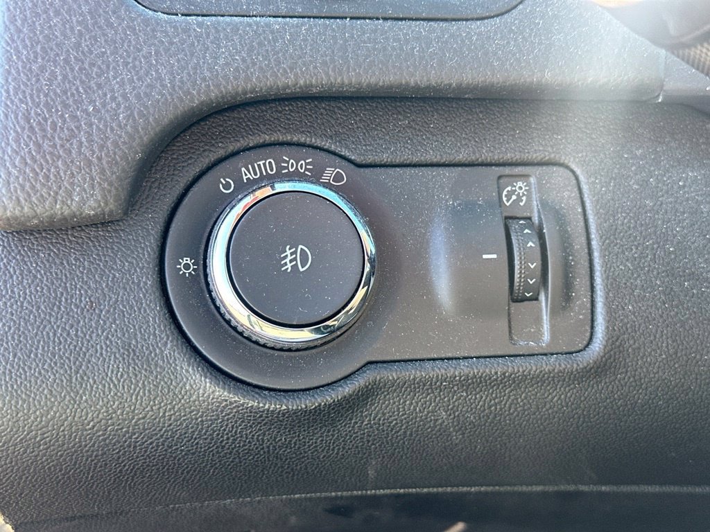 Used 2017 Buick Regal Sport Touring FWD image 17
