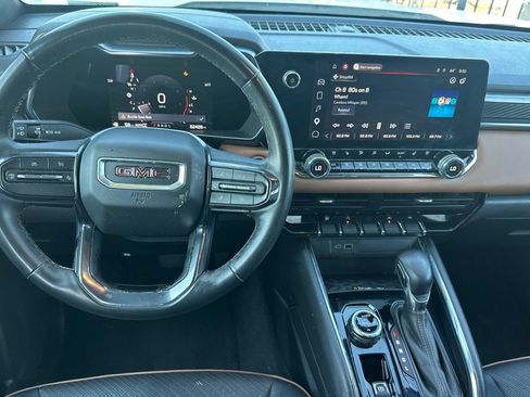 Used 2023 GMC Canyon AT4 w/ AT4 Premium Package AWD/4WD image 16