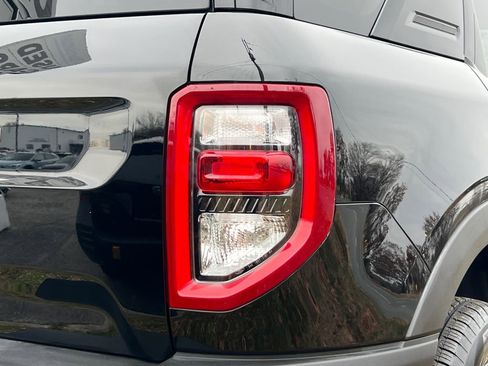 Used 2023 Ford Bronco Sport Badlands image 5